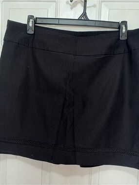 NWOT Crown & Ivy Black Millennium Crochet Lace Trim Skort - 18W
